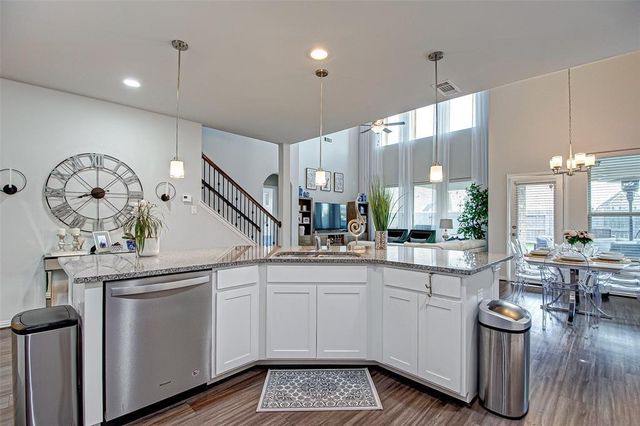 23811 Via Viale Dr, Richmond, TX 77406