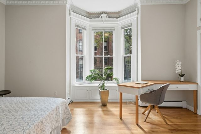 130 Pembroke St 2, Boston, MA 02118