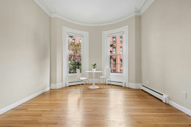 130 Pembroke St 2, Boston, MA 02118