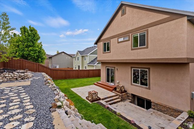 4062 N HEATHERFIELD LN, Lehi, UT 84043