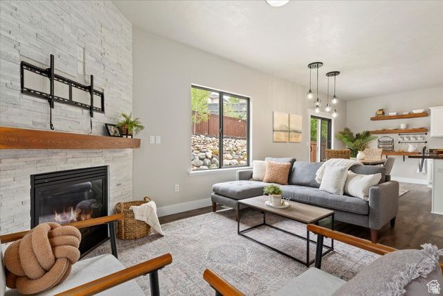 4062 N HEATHERFIELD LN, Lehi, UT 84043