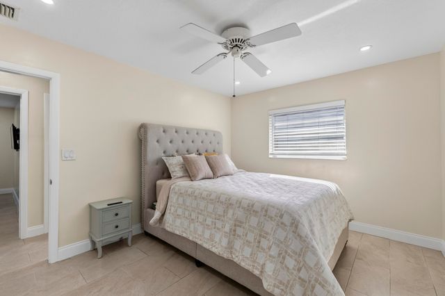 4361 NW 12th Drive NW, Deerfield Beach, FL 33064