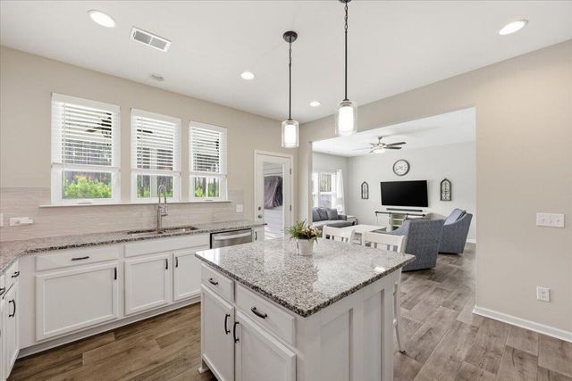 443 Fox Sparrow Court, Summerville, SC 29486