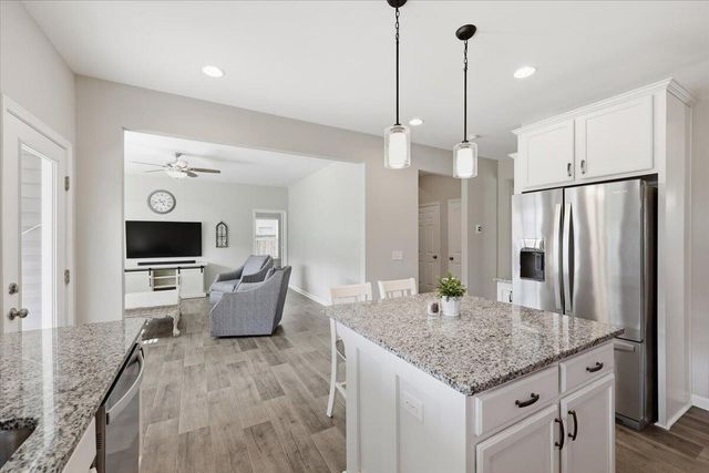 443 Fox Sparrow Court, Summerville, SC 29486