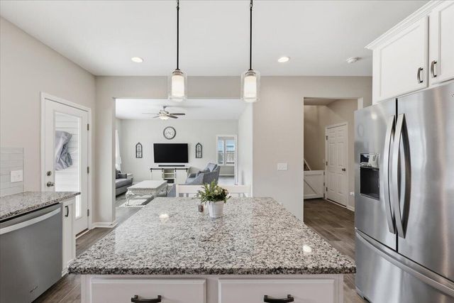 443 Fox Sparrow Court, Summerville, SC 29486