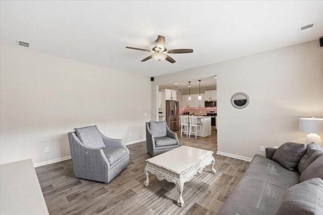443 Fox Sparrow Court, Summerville, SC 29486