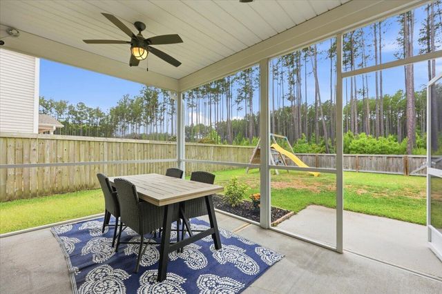 443 Fox Sparrow Court, Summerville, SC 29486