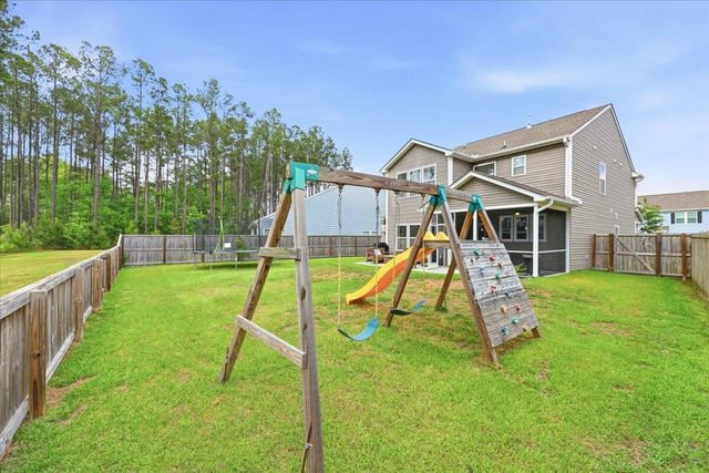 443 Fox Sparrow Court, Summerville, SC 29486