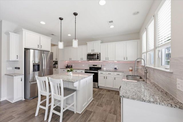 443 Fox Sparrow Court, Summerville, SC 29486