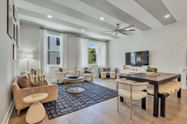 2176 Carson St Apt 24, Nashville, TN 37211