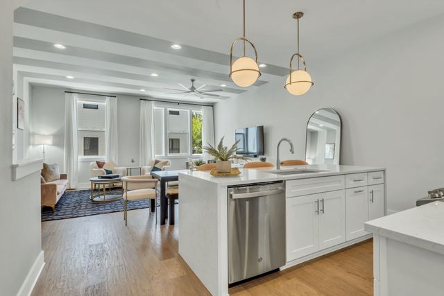 2176 Carson St Apt 24, Nashville, TN 37211