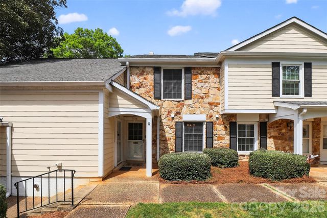 7124 Quail Meadow Lane, Charlotte, NC 28210