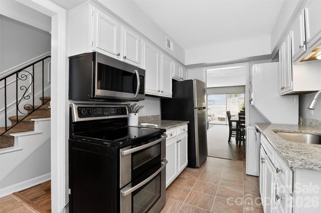 7124 Quail Meadow Lane, Charlotte, NC 28210