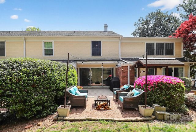 7124 Quail Meadow Lane, Charlotte, NC 28210