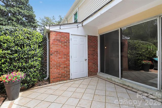 7124 Quail Meadow Lane, Charlotte, NC 28210