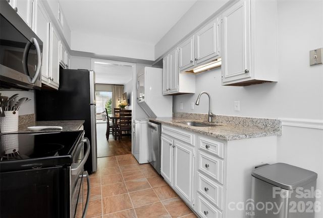 7124 Quail Meadow Lane, Charlotte, NC 28210