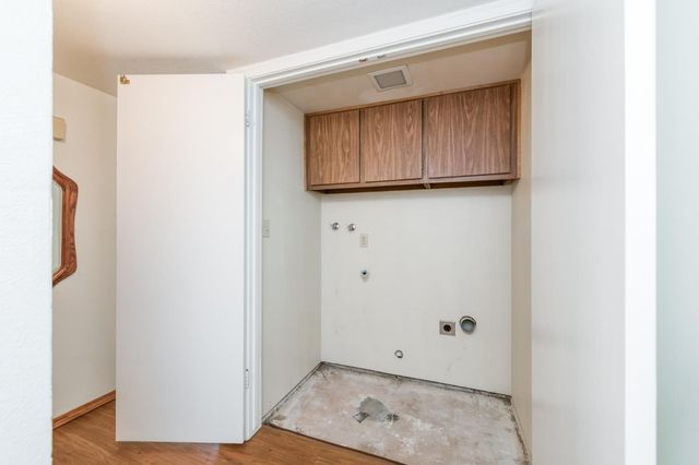 1817 W Santa Ana Avenue, Fresno, CA 93705