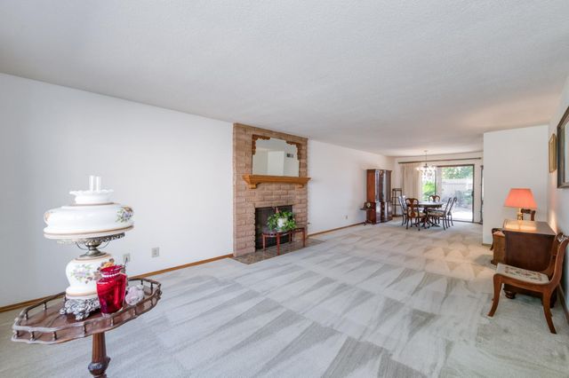 1817 W Santa Ana Avenue, Fresno, CA 93705