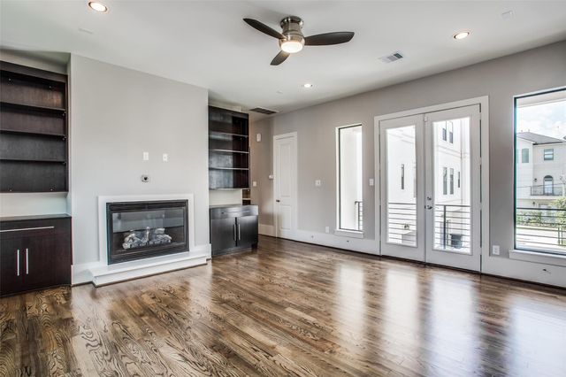 5506 E Petty Street, Houston, TX 77007
