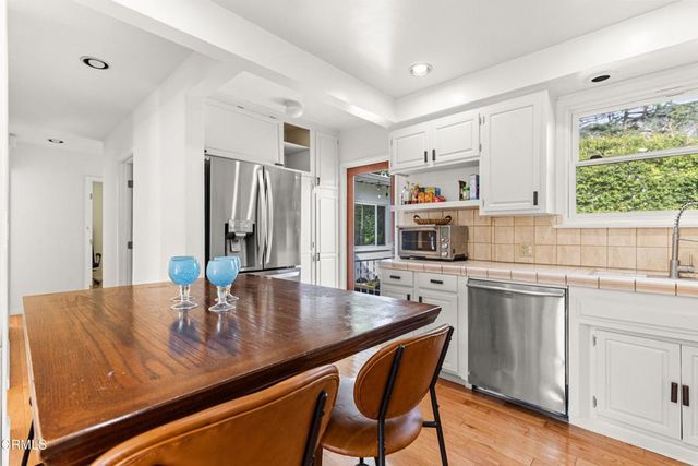 3323 Reta Street, La Crescenta, CA 91214