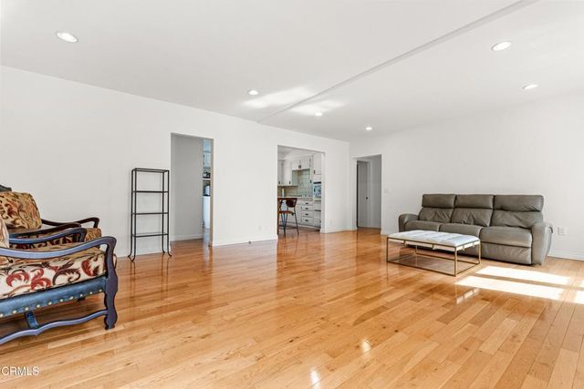 3323 Reta Street, La Crescenta, CA 91214