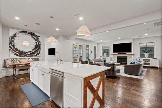 7102 Coronado Avenue, Dallas, TX 75214