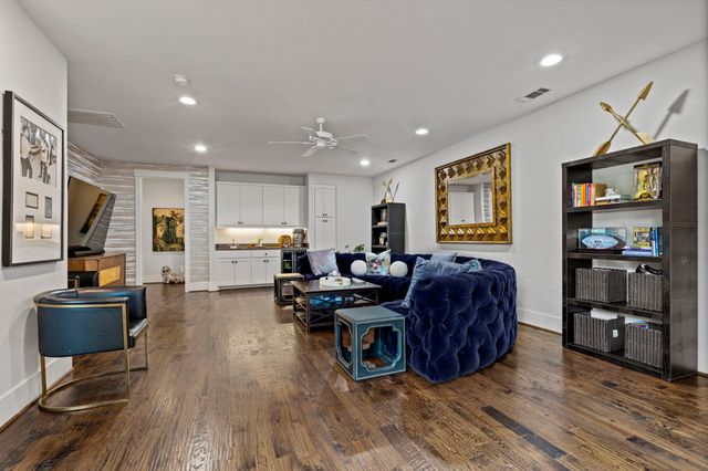 7102 Coronado Avenue, Dallas, TX 75214