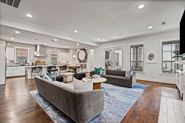 7102 Coronado Avenue, Dallas, TX 75214