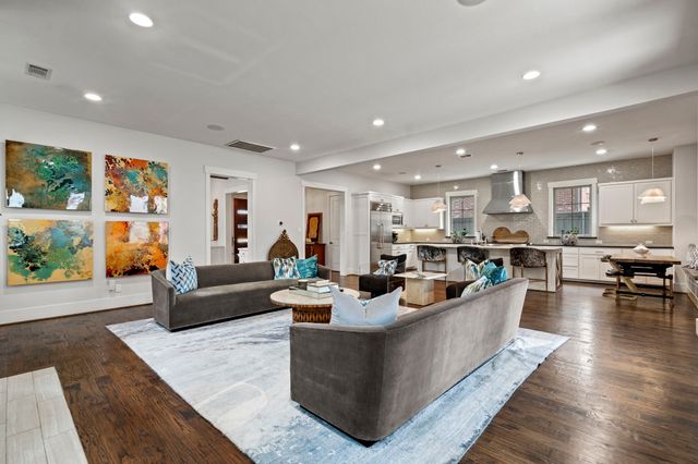 7102 Coronado Avenue, Dallas, TX 75214