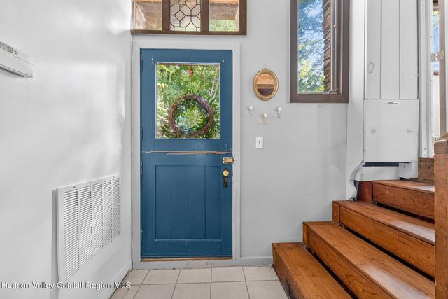 28 Ballantine Lane, Woodstock, NY 12409