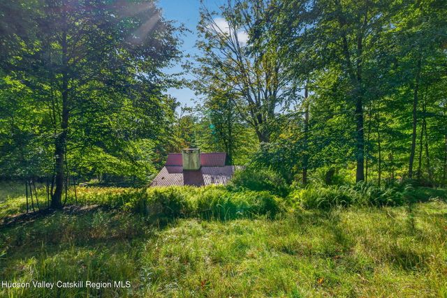 28 Ballantine Lane, Woodstock, NY 12409
