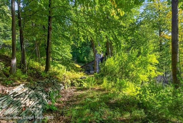 28 Ballantine Lane, Woodstock, NY 12409