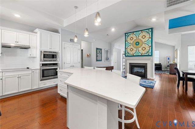 10314 Farm Glen Way, Glen Allen, VA 23059