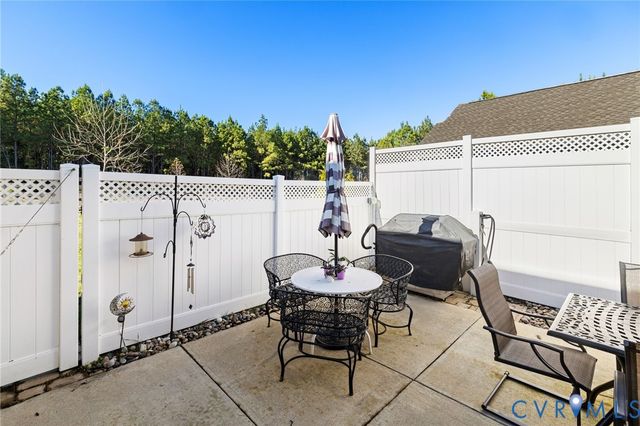 10314 Farm Glen Way, Glen Allen, VA 23059