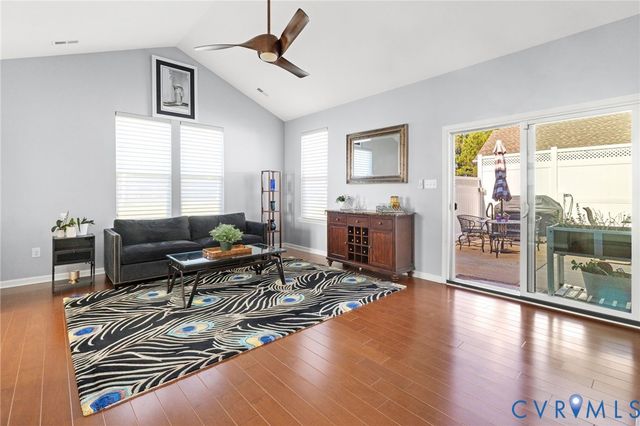 10314 Farm Glen Way, Glen Allen, VA 23059