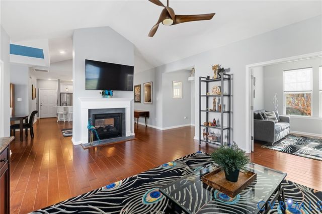 10314 Farm Glen Way, Glen Allen, VA 23059