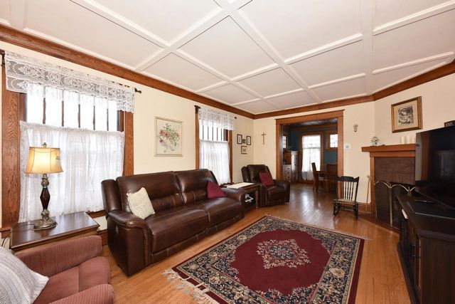 139 N 8th AVENUE, West Bend, WI 53095