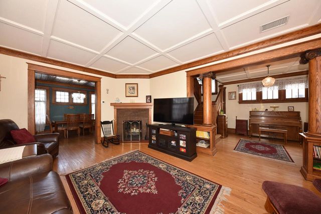 139 N 8th AVENUE, West Bend, WI 53095