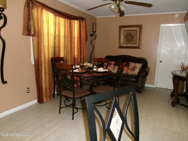 305 John Glenn Avenue, Natchez, MS 39120