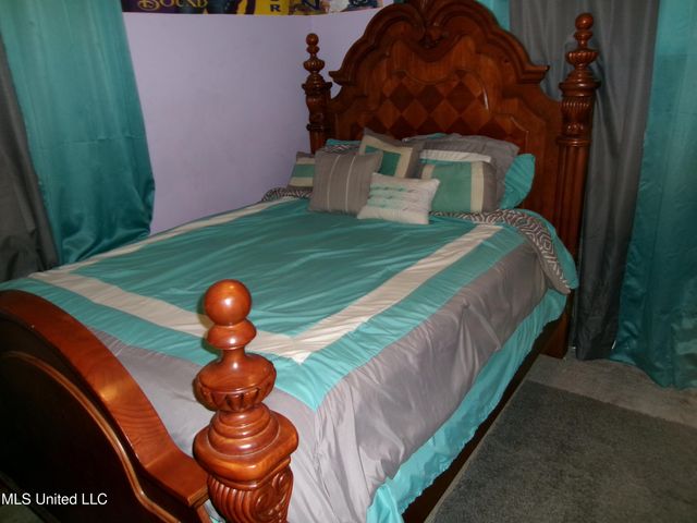 305 John Glenn Avenue, Natchez, MS 39120