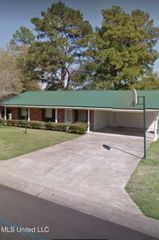 305 John Glenn Avenue, Natchez, MS 39120