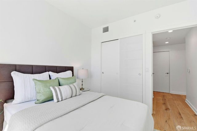 1688 Pine Street E1008, San Francisco, CA 94109