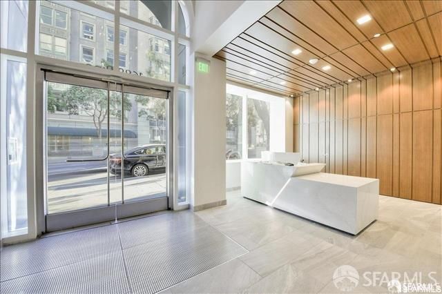 1688 Pine Street E1008, San Francisco, CA 94109