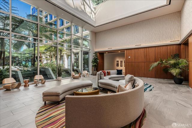 1688 Pine Street E1008, San Francisco, CA 94109