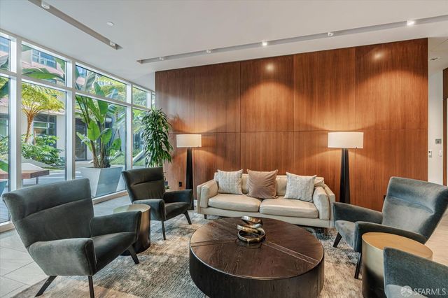 1688 Pine Street E1008, San Francisco, CA 94109