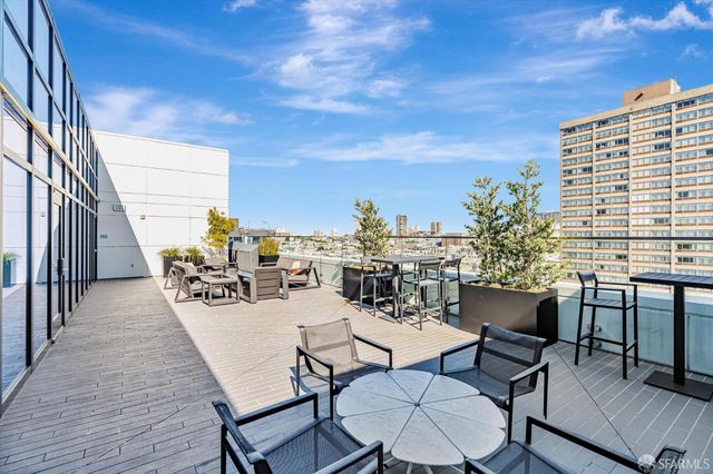 1688 Pine Street E1008, San Francisco, CA 94109