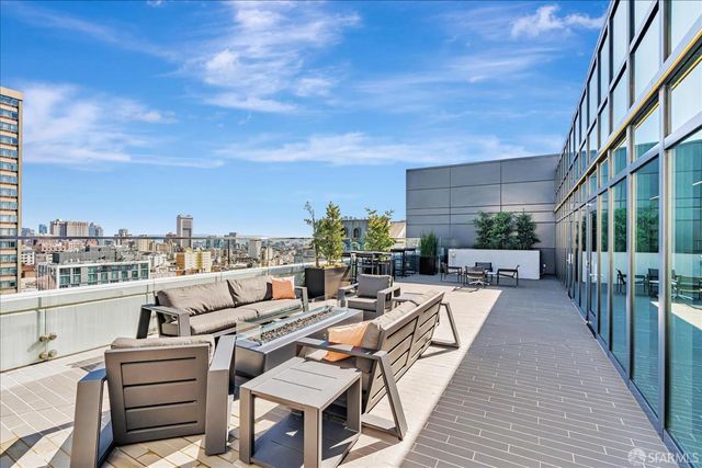 1688 Pine Street E1008, San Francisco, CA 94109