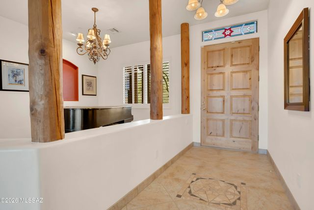 641 W Silver Eagle Court, Oro Valley, AZ 85755