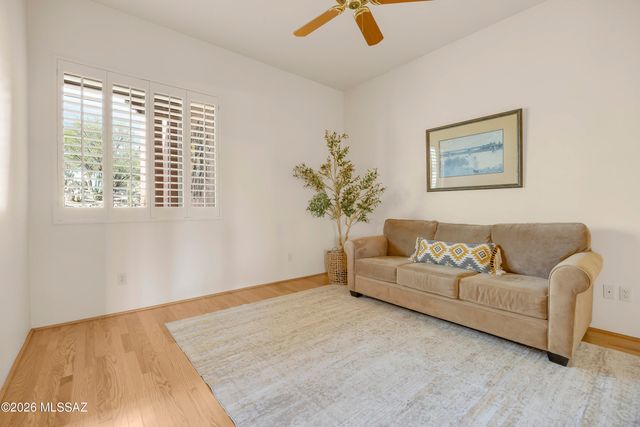 641 W Silver Eagle Court, Oro Valley, AZ 85755