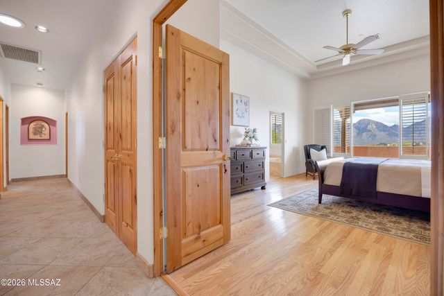 641 W Silver Eagle Court, Oro Valley, AZ 85755